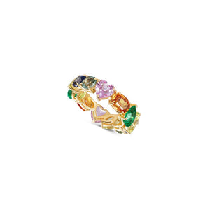 Close-up view of the Catena Rainbow Ring and its beautiful multicolor detail.